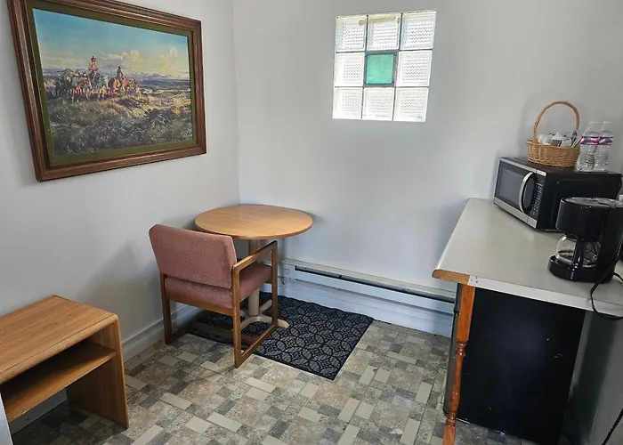 Two Rivers Motel 2*
