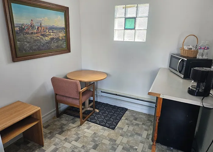 Two Rivers Motel 2*
